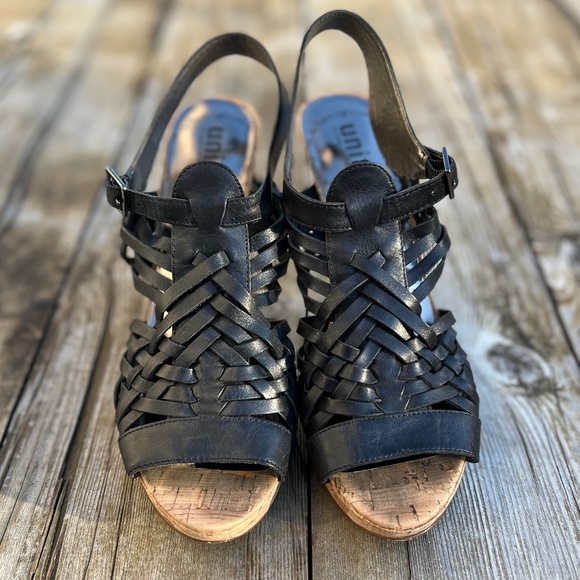 Cork & Black Leather Platform Sandals Strappy Heels Unity by Carlos Santana 9.5 - Picture 5 of 14